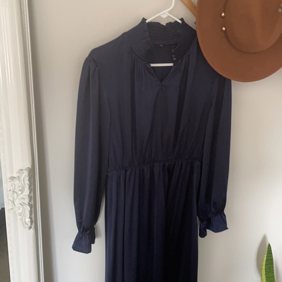 Amazon | Navy Blue Silk Dress - Picture 3 of 5